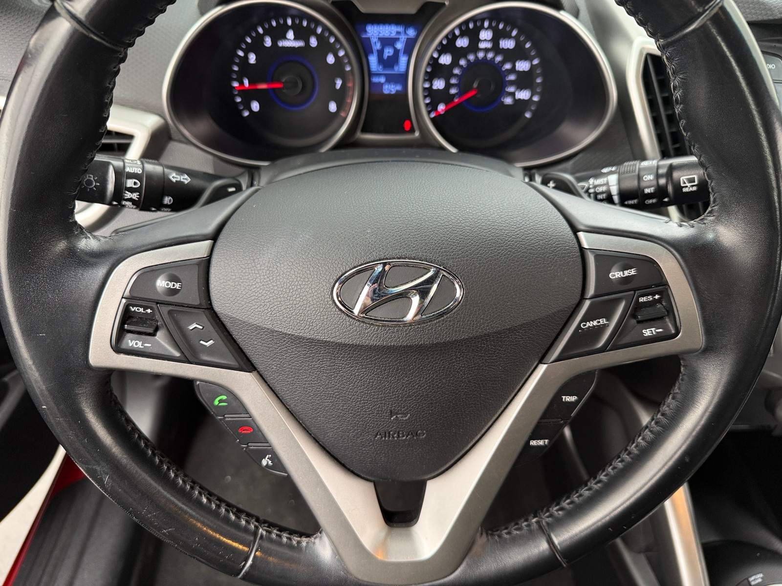 Thumbnail: 2016 Hyundai Veloster - 4