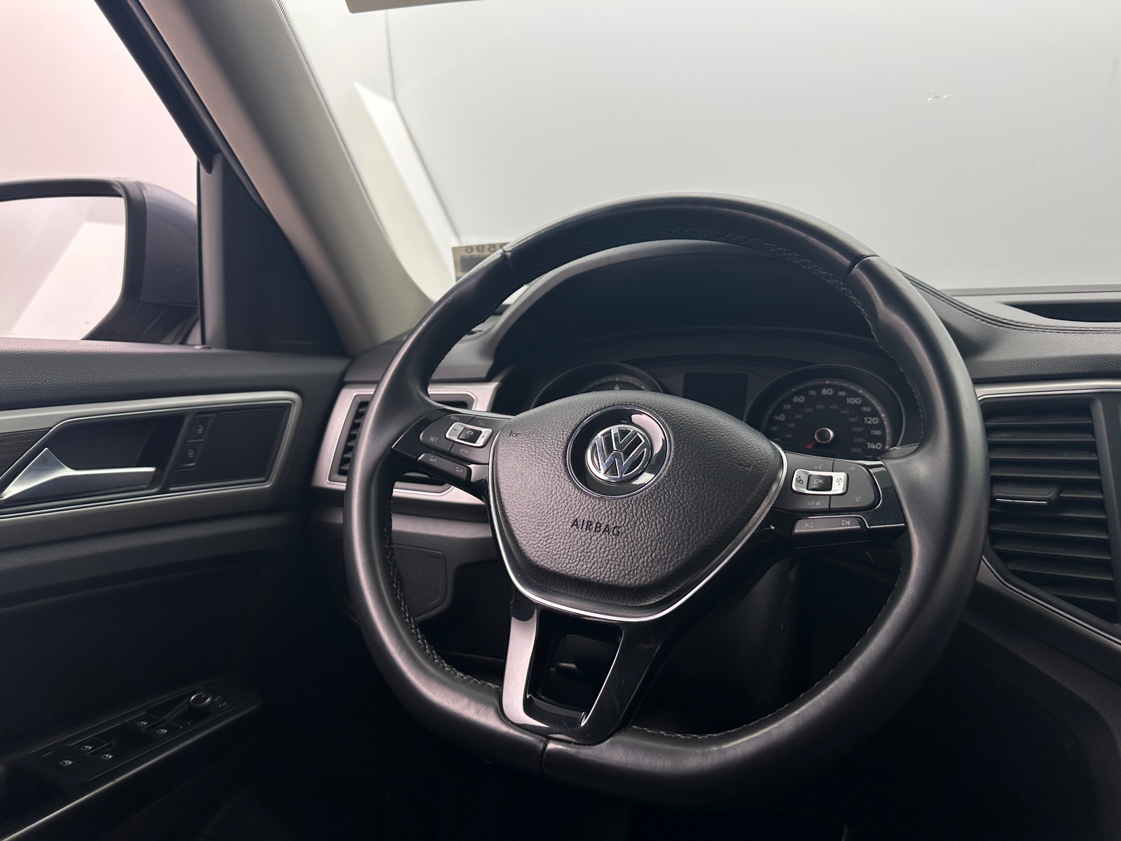 Thumbnail: 2019 Volkswagen Atlas - 4