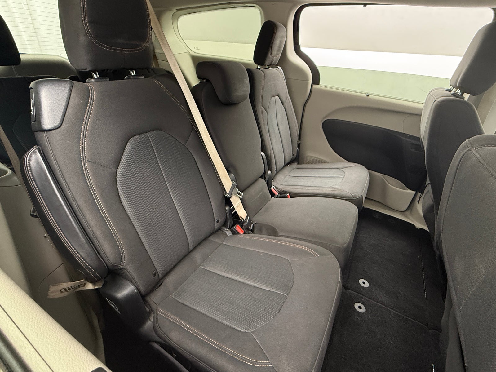 Thumbnail: 2019 Chrysler Pacifica - 6