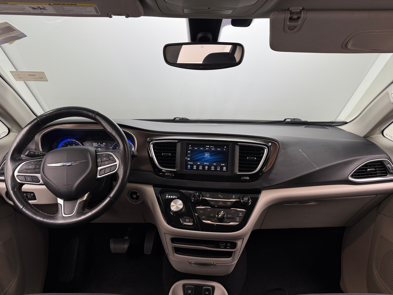 Thumbnail: 2019 Chrysler Pacifica - 3