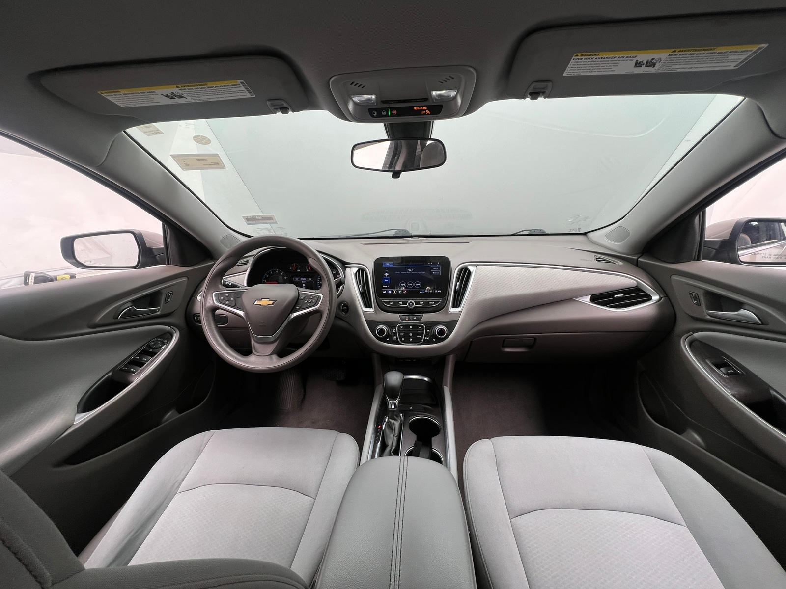 Thumbnail: 2022 Chevrolet Malibu - 3