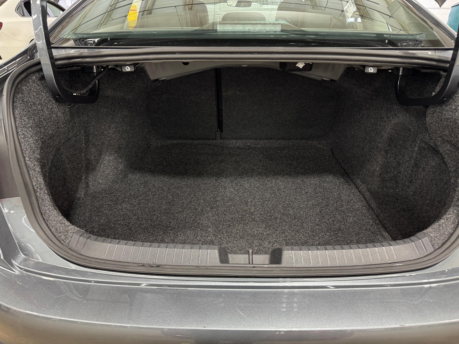 Thumbnail: 2025 Volkswagen Jetta - 6