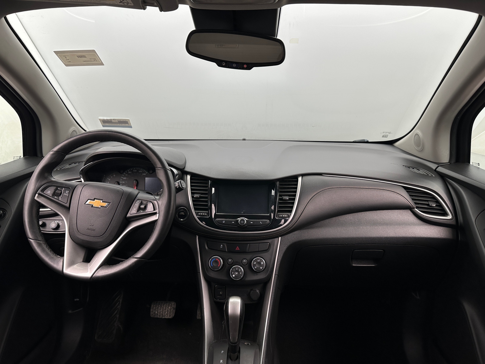 Thumbnail: 2017 Chevrolet Trax - 3