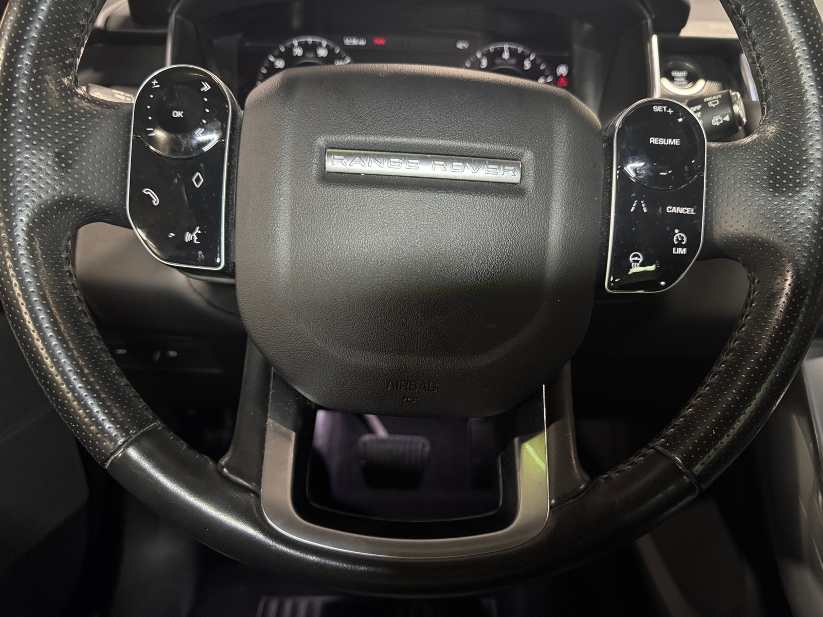 Thumbnail: 2020 Land Rover Range Rover Sport - 4