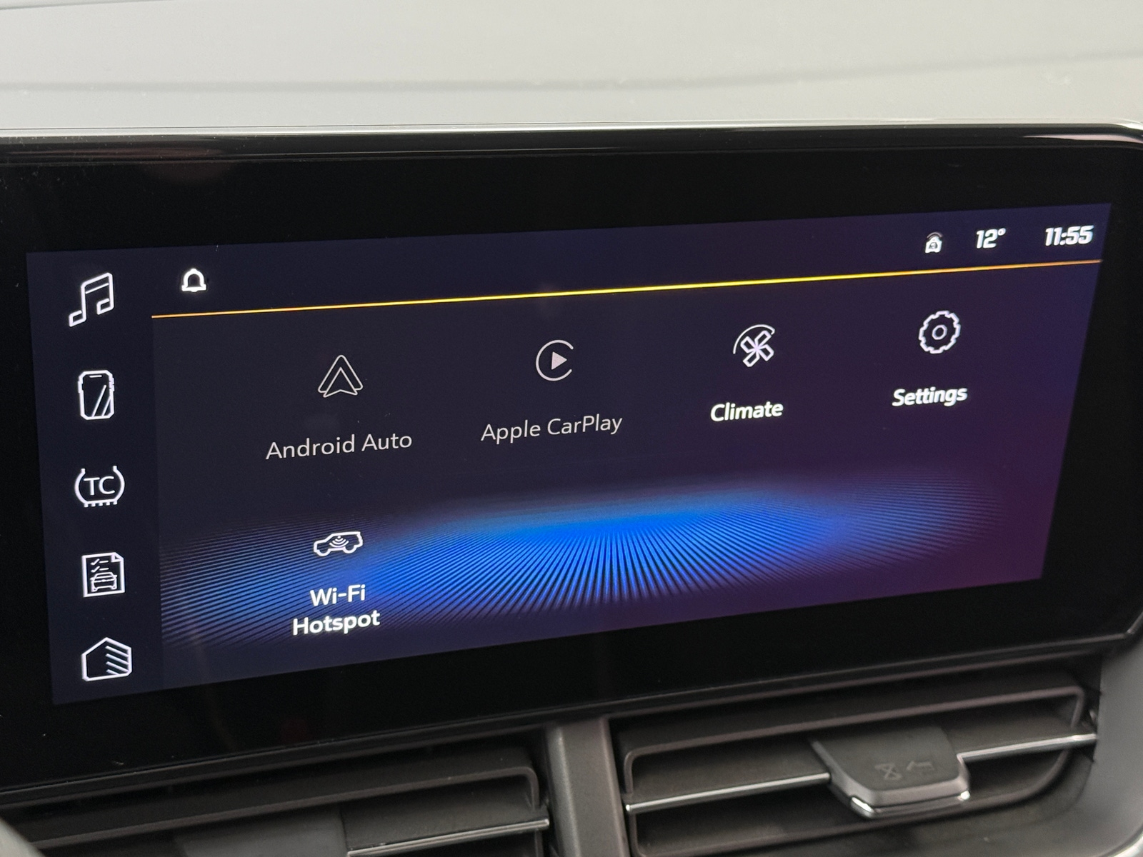 Thumbnail: 2025 Chevrolet Trax - 4