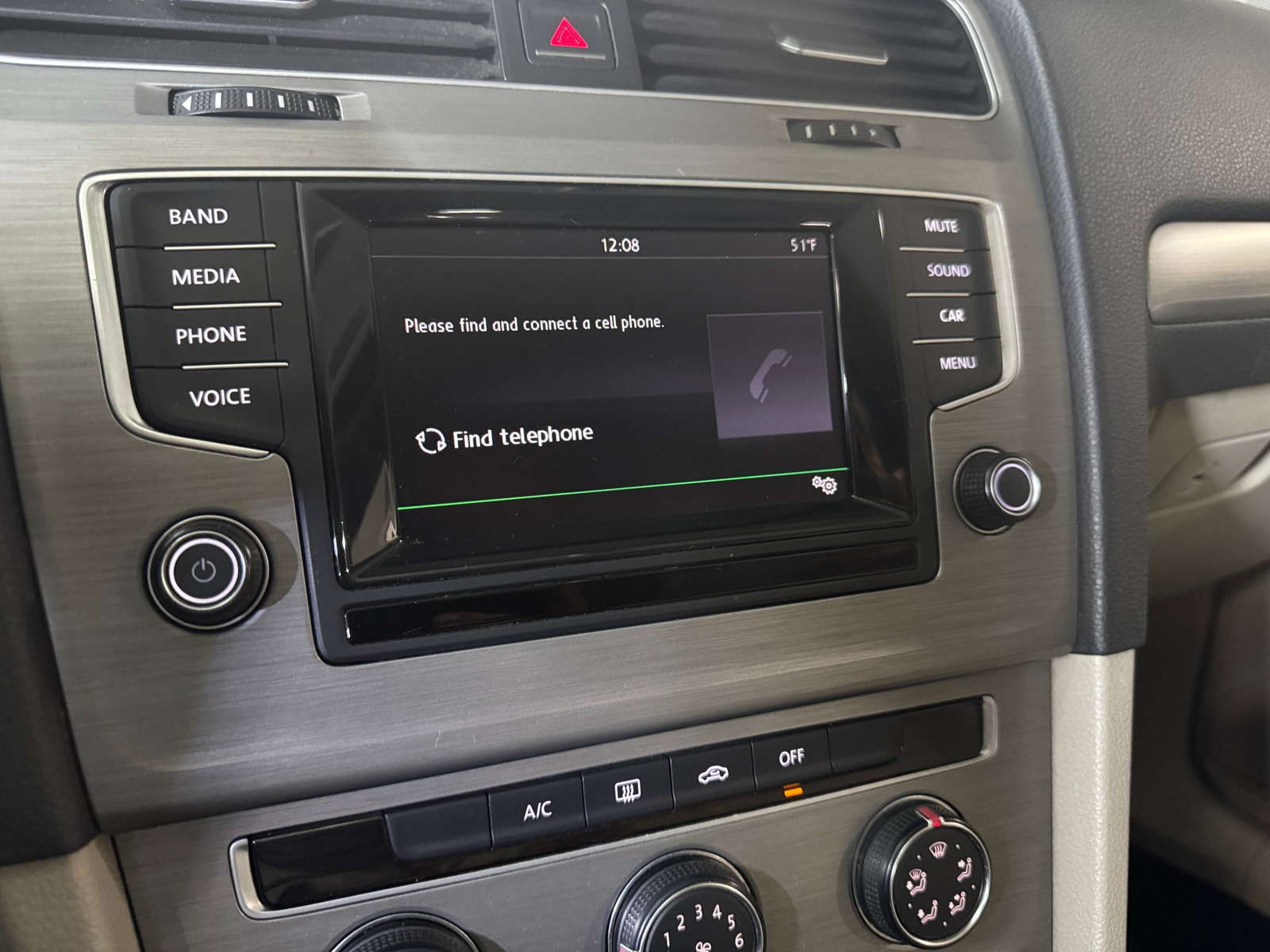 Thumbnail: 2015 Volkswagen Golf - 3