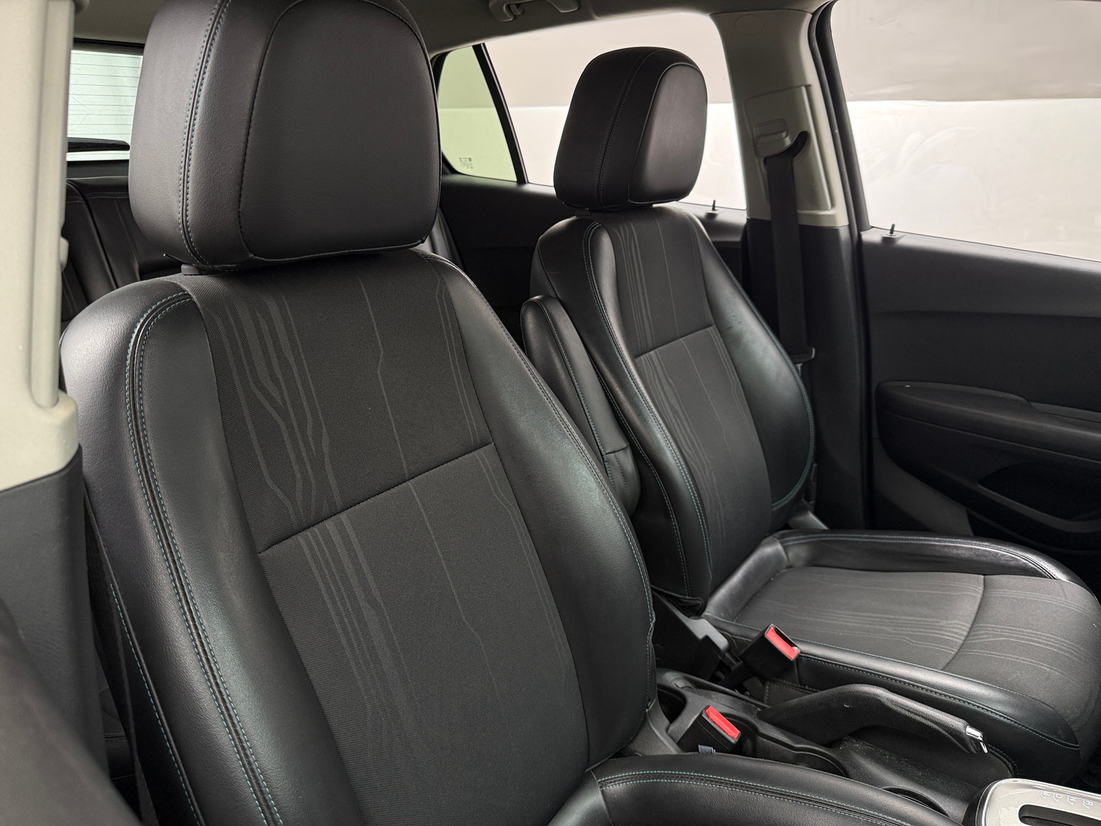 Thumbnail: 2016 Chevrolet Trax - 2