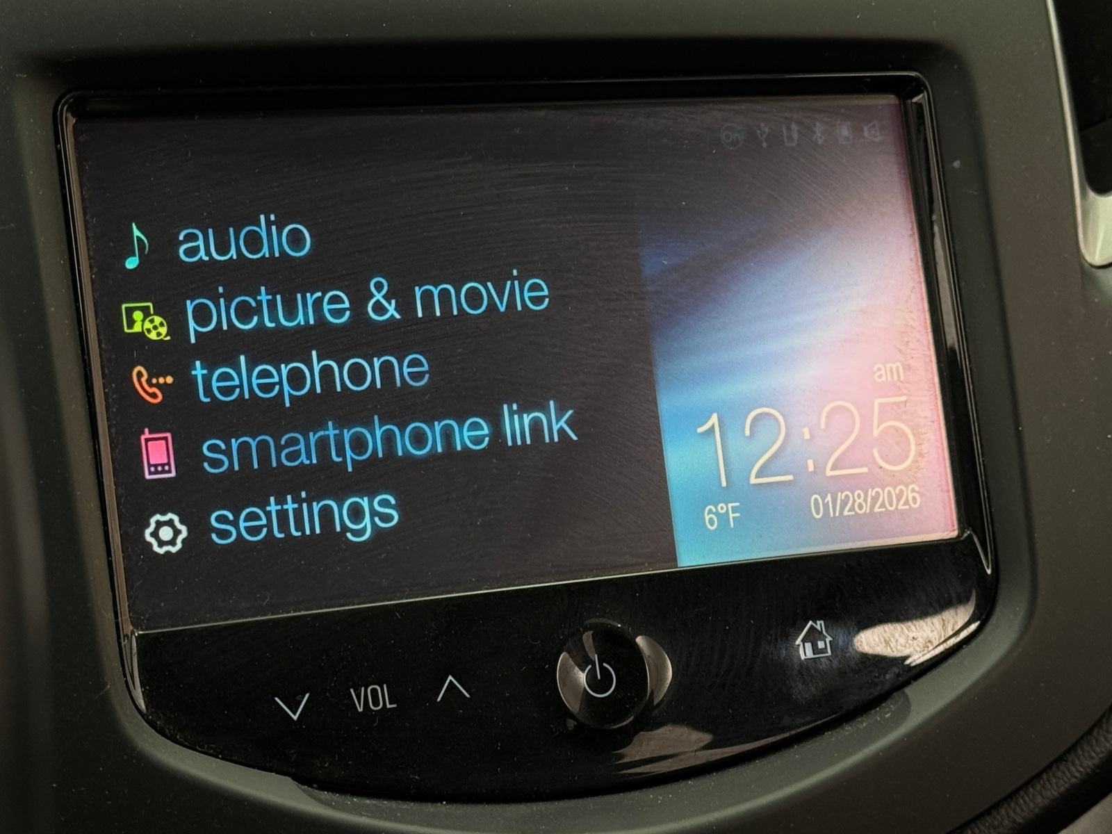 Thumbnail: 2016 Chevrolet Trax - 4