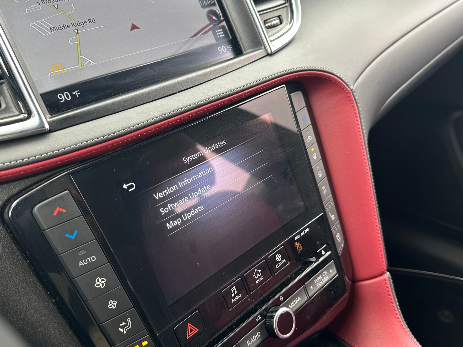 Thumbnail: 2025 INFINITI QX50 - 3