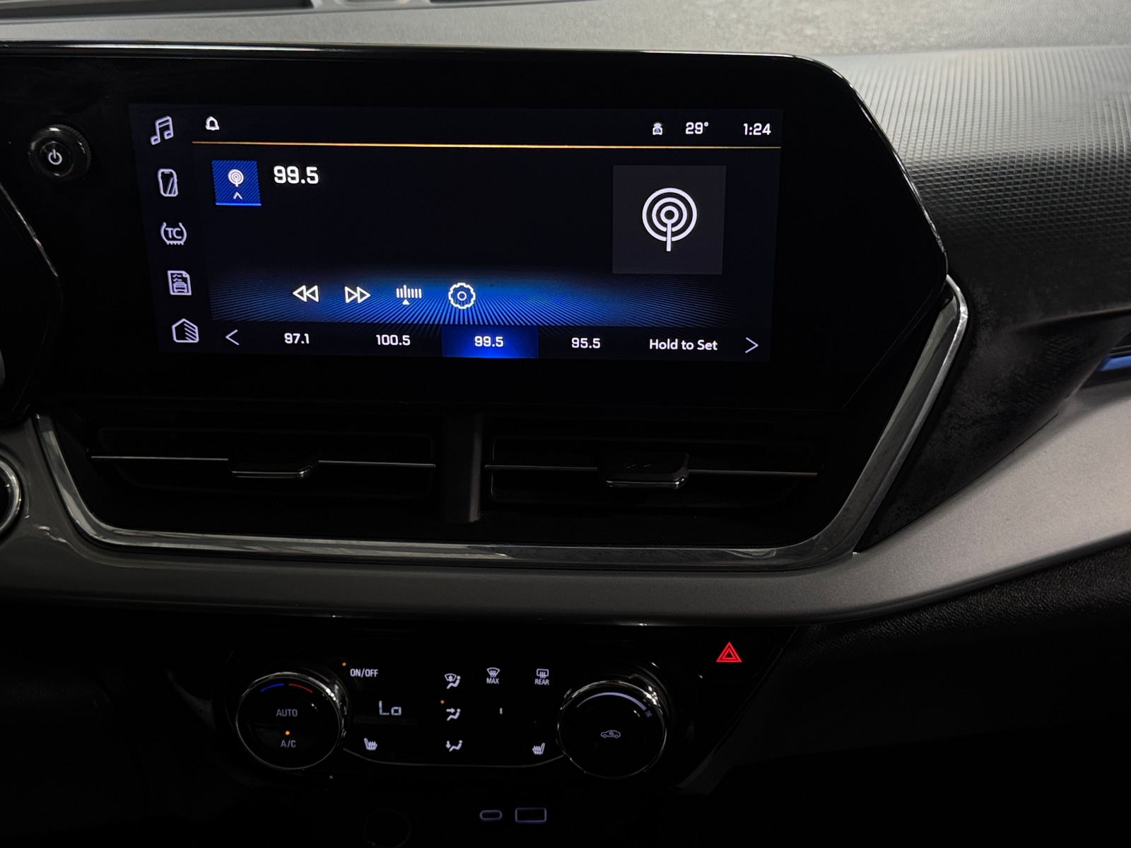 Thumbnail: 2025 Chevrolet Trax - 4