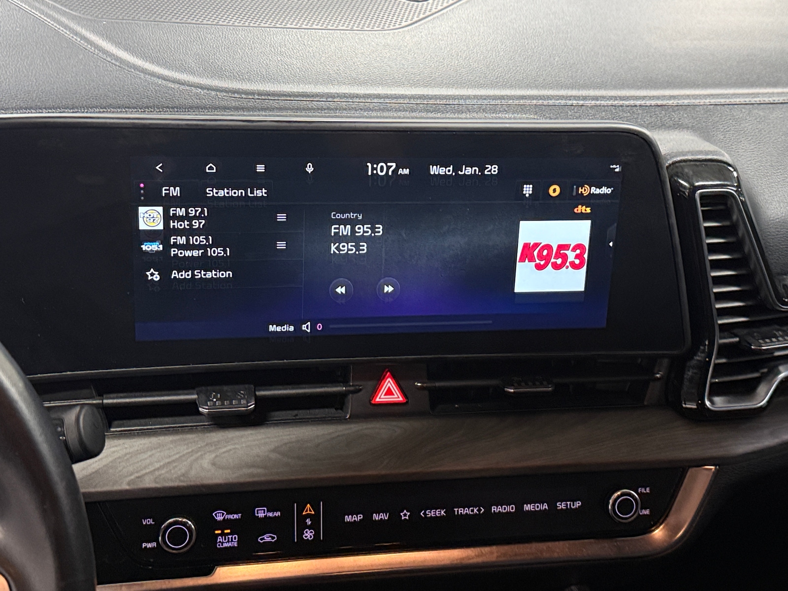 Thumbnail: 2024 Kia Sportage - 3