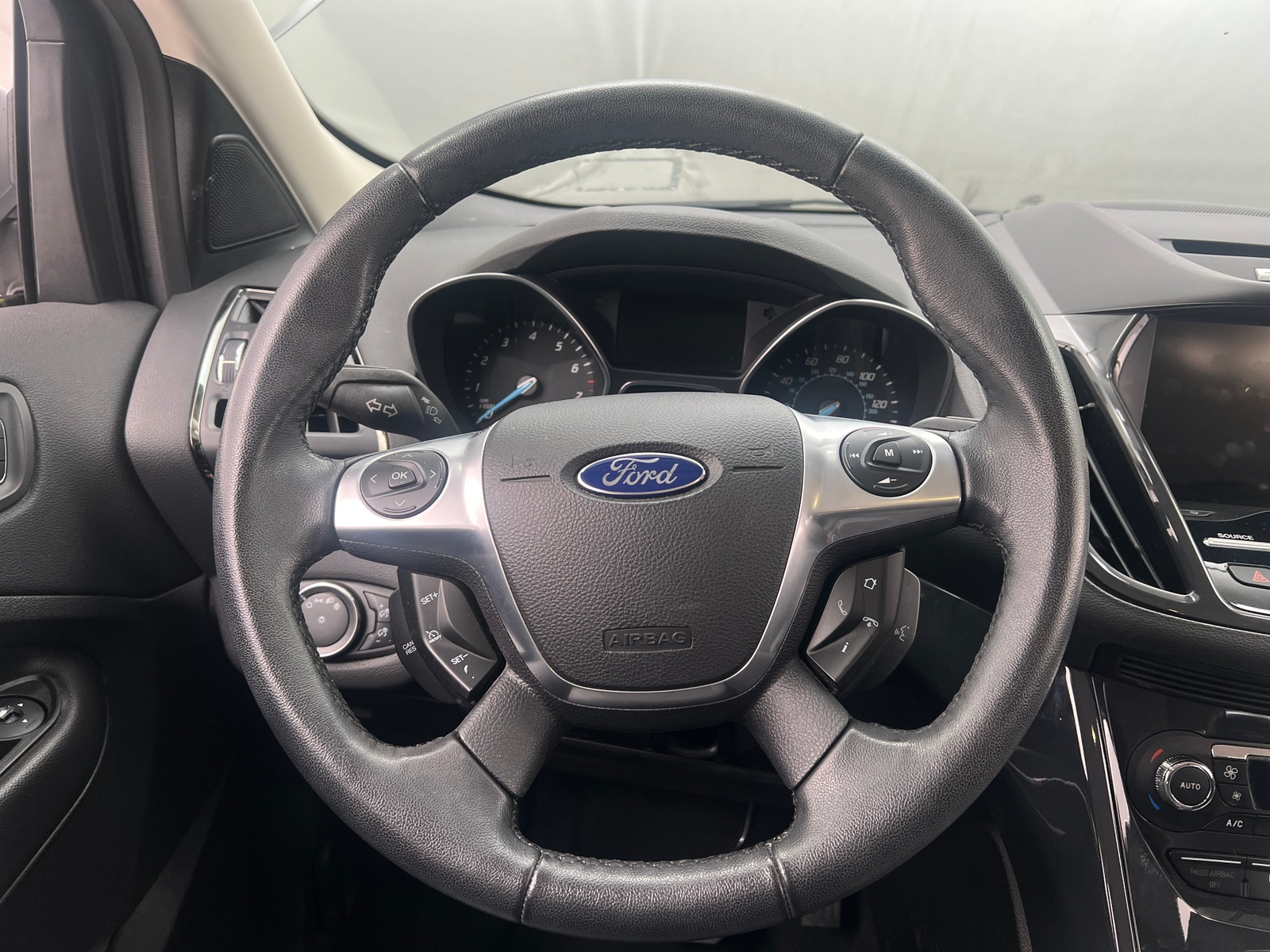 Thumbnail: 2014 Ford Escape - 4