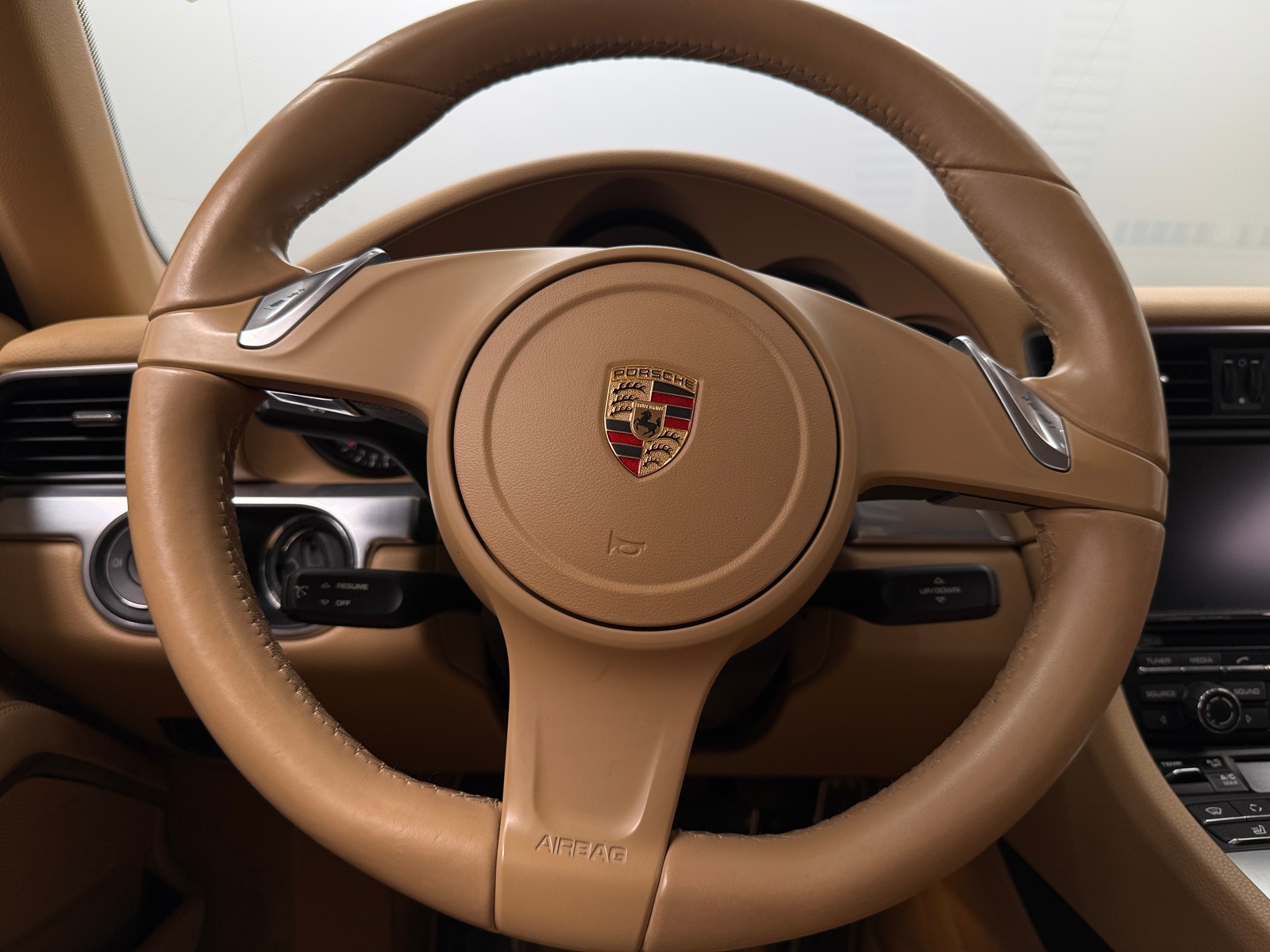 Thumbnail: 2013 Porsche 911 - 3