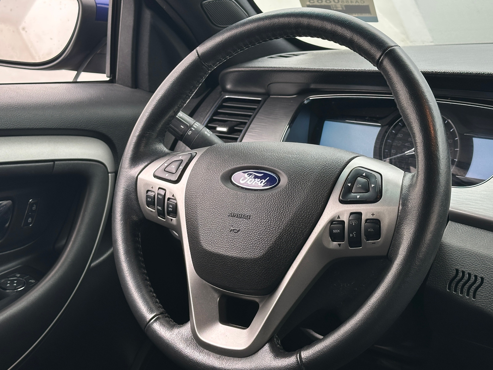 Thumbnail: 2015 Ford Taurus - 5