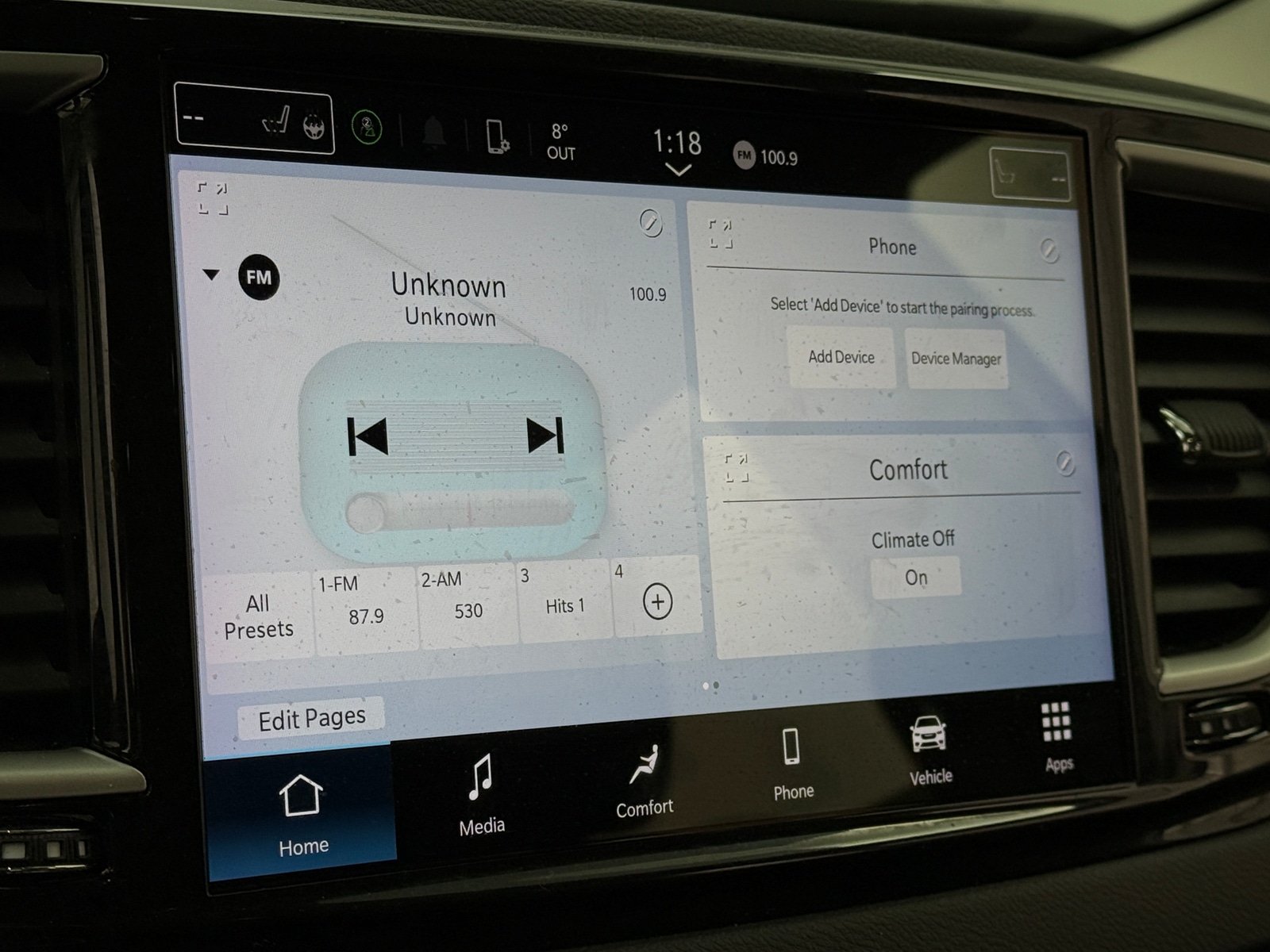 Thumbnail: 2024 Chrysler Pacifica - 3