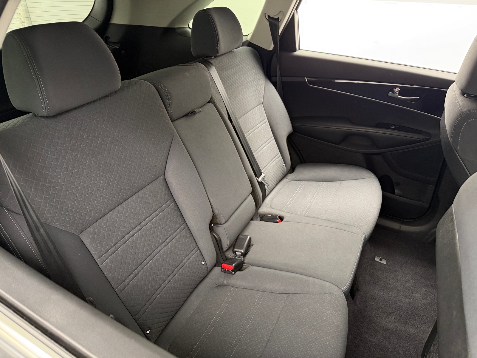 Thumbnail: 2017 Kia Sorento - 6