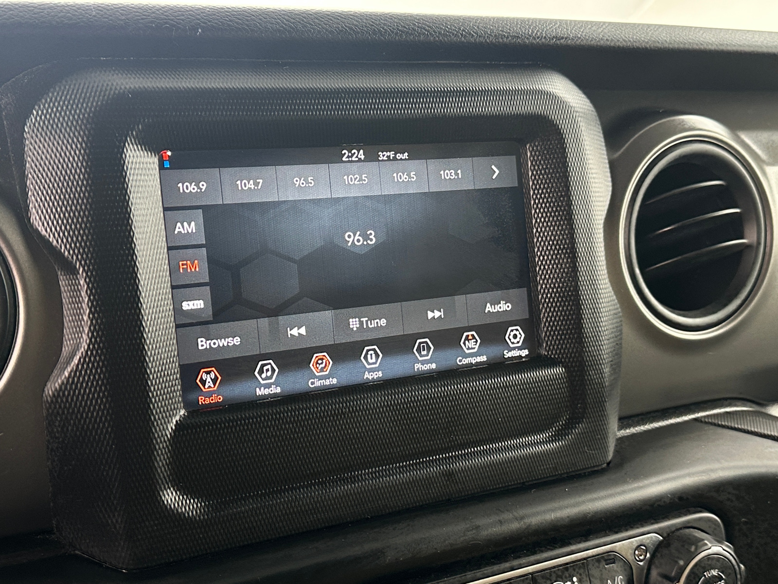 Thumbnail: 2022 Jeep Wrangler - 4