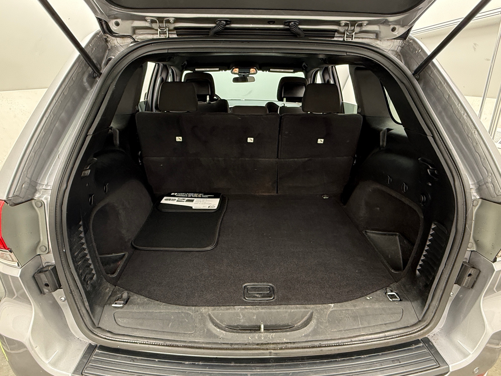 Thumbnail: 2019 Jeep Grand Cherokee - 7