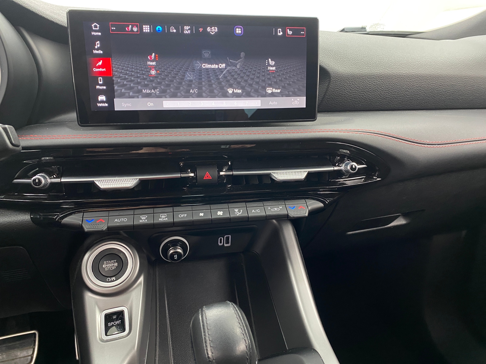 Thumbnail: 2024 Dodge Hornet - 3