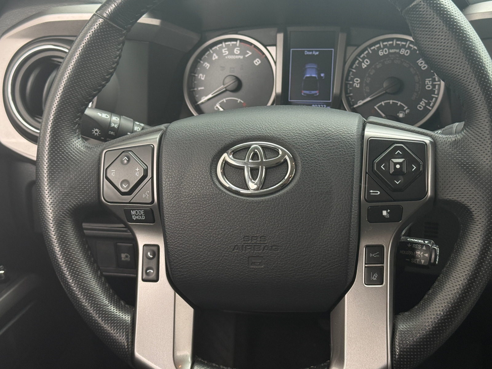 Thumbnail: 2018 Toyota Tacoma - 5