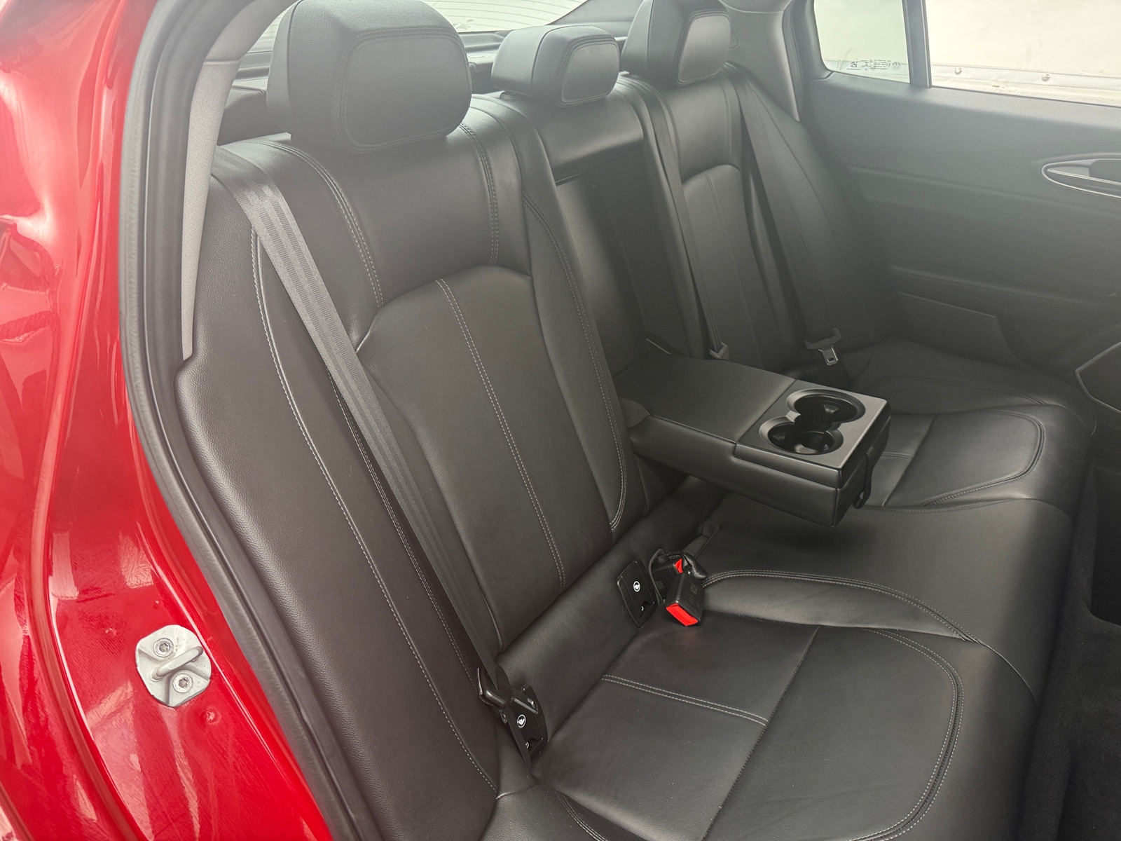 Thumbnail: 2020 Alfa Romeo Giulia - 5