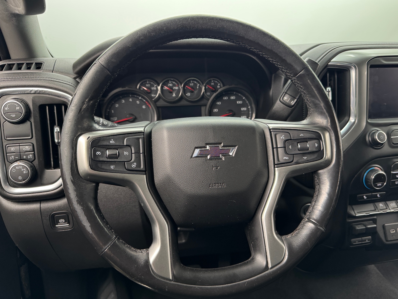 Thumbnail: 2019 Chevrolet Silverado 1500 - 5