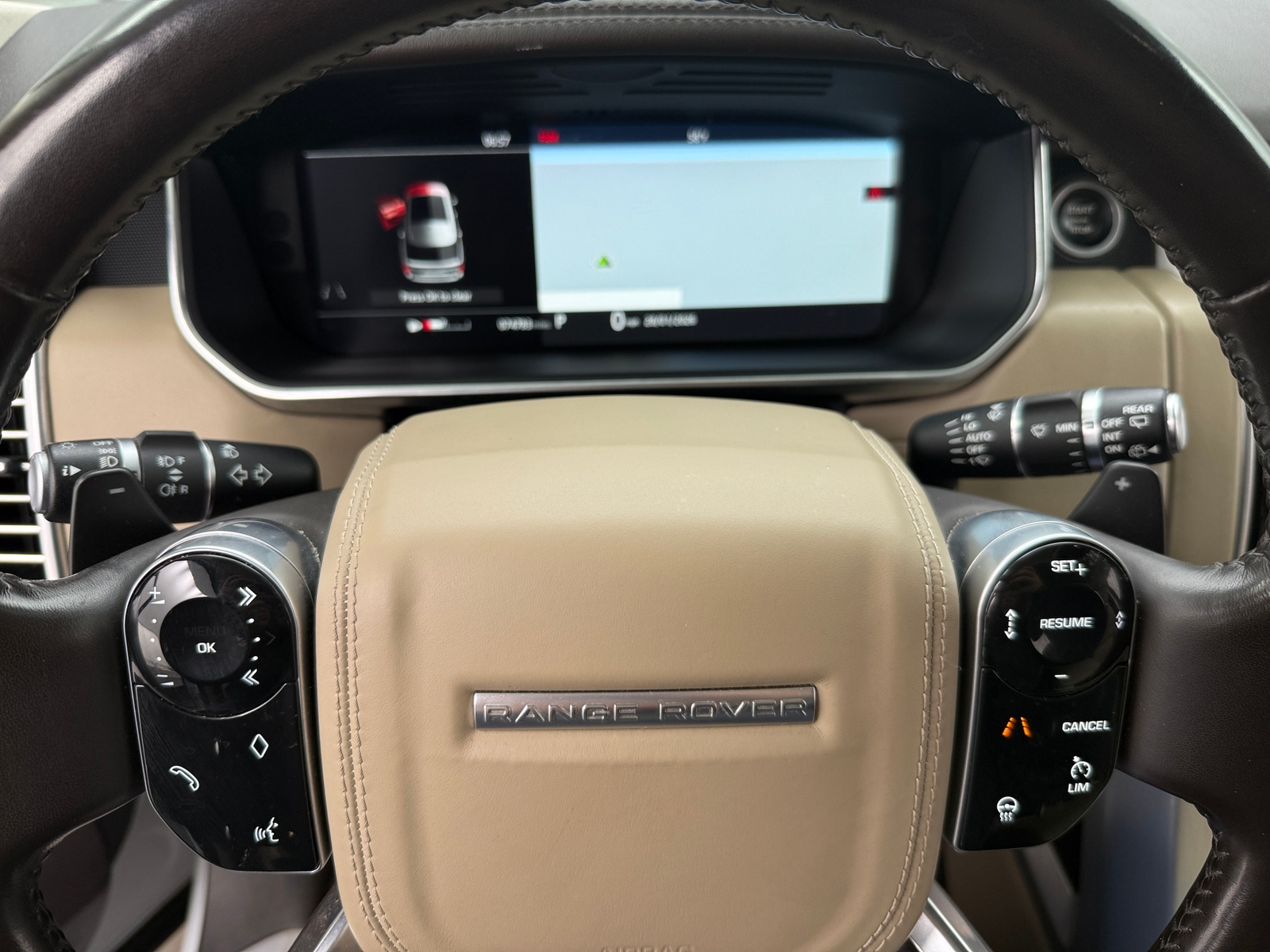 Thumbnail: 2018 Land Rover Range Rover - 4