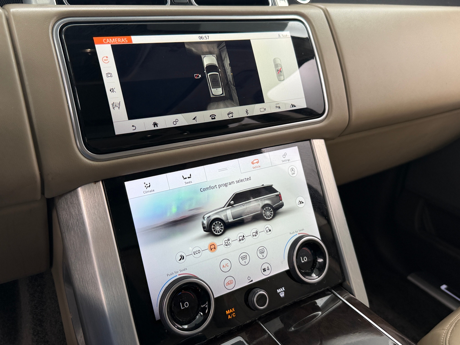 Thumbnail: 2018 Land Rover Range Rover - 3