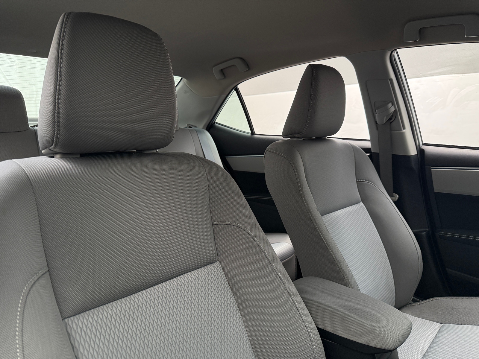 Thumbnail: 2016 Toyota Corolla - 2