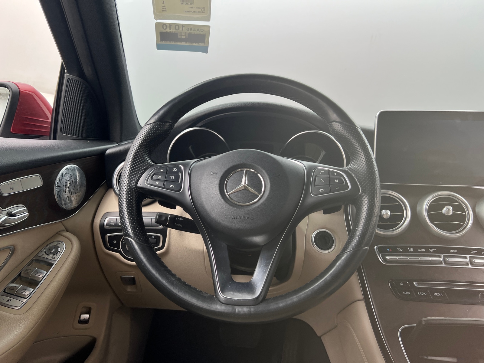 Thumbnail: 2018 Mercedes-Benz GLC - 4