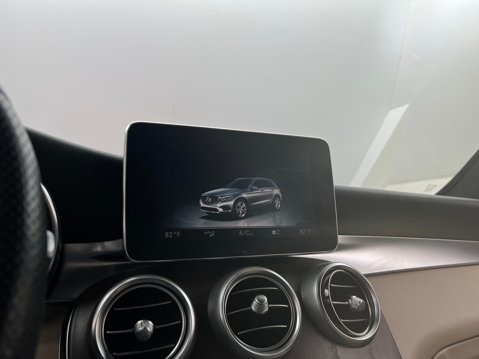 Thumbnail: 2018 Mercedes-Benz GLC - 3