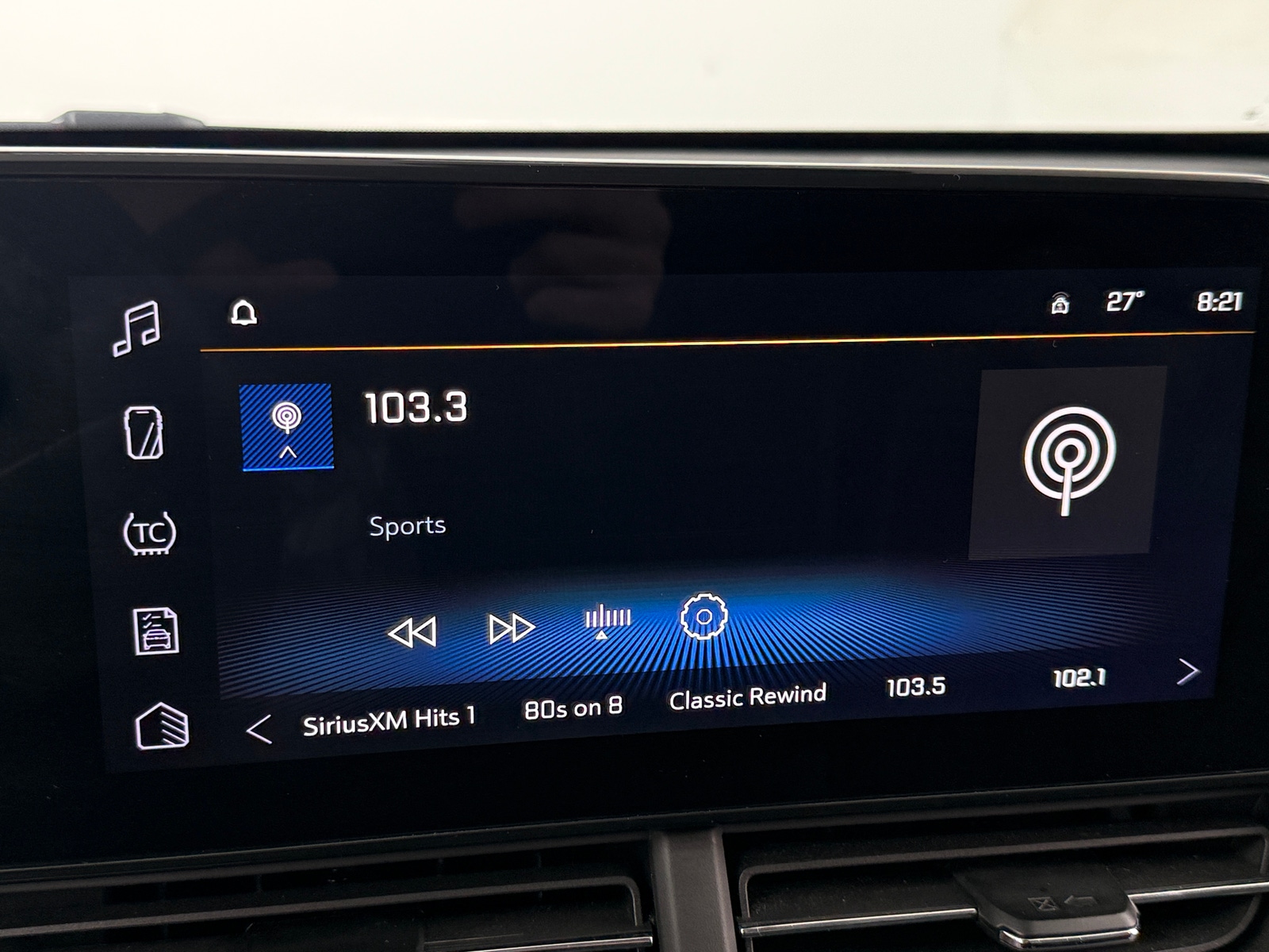 Thumbnail: 2025 Chevrolet Trax - 4