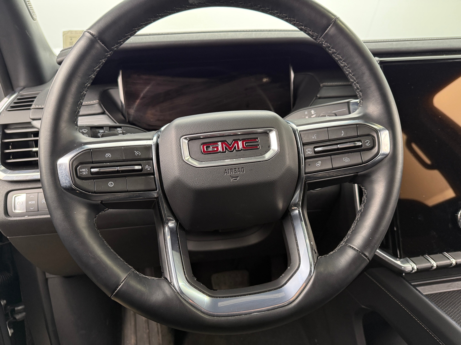 Thumbnail: 2025 GMC Acadia - 5