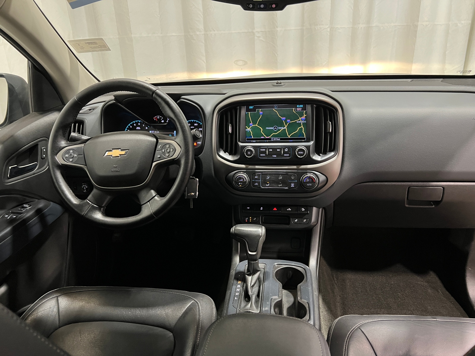 Thumbnail: 2018 Chevrolet Colorado - 3