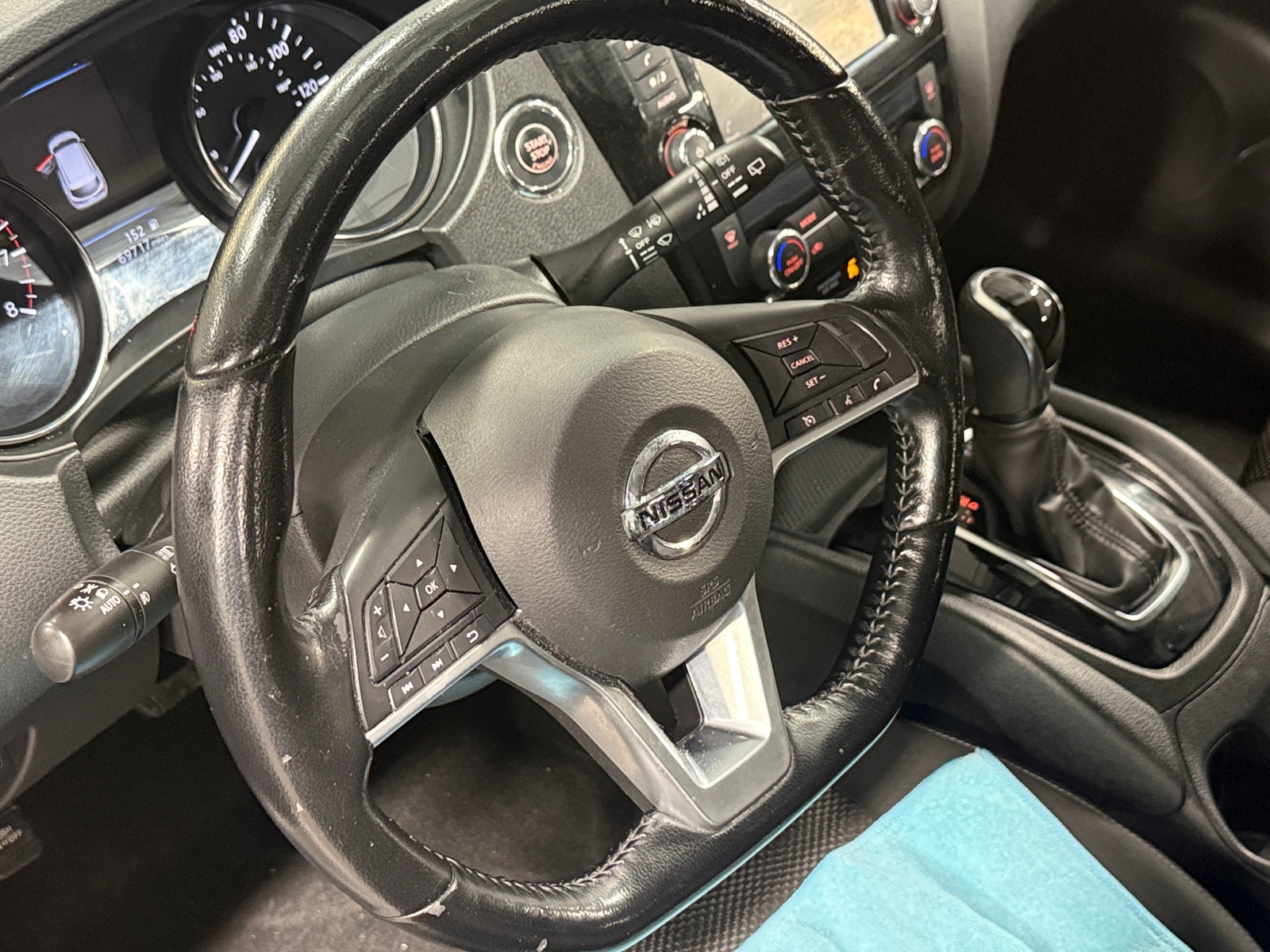 Thumbnail: 2022 Nissan Rogue Sport - 5