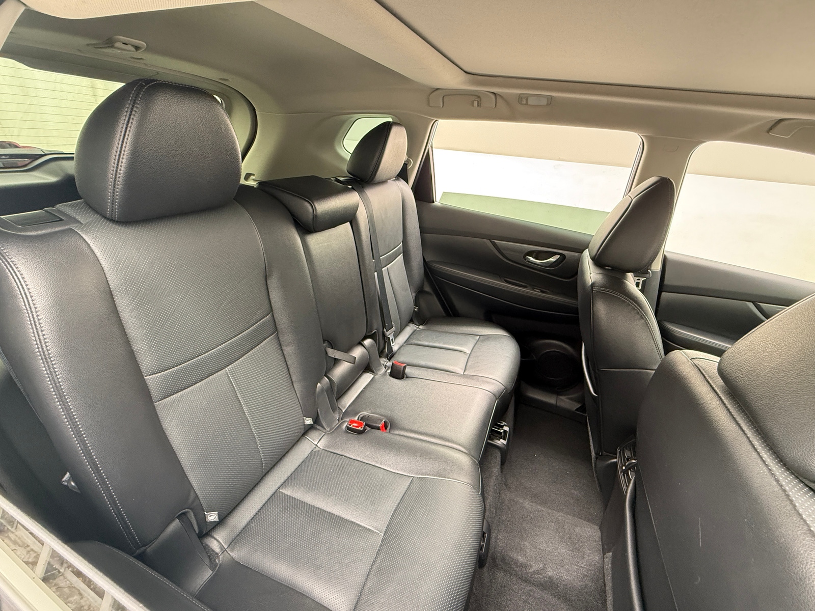 Thumbnail: 2016 Nissan Rogue - 5