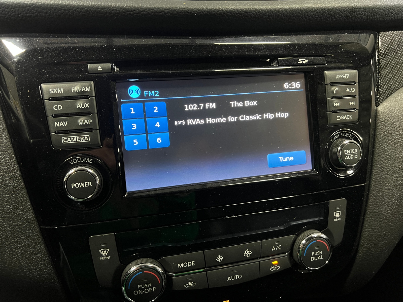 Thumbnail: 2016 Nissan Rogue - 3