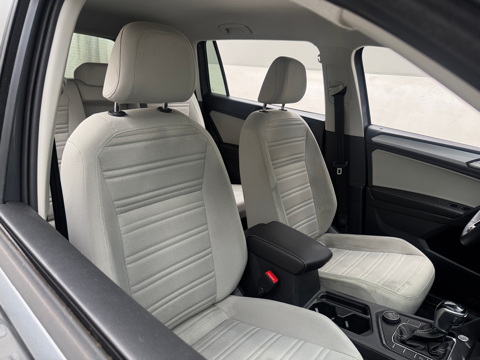 Thumbnail: 2022 Volkswagen Tiguan - 2