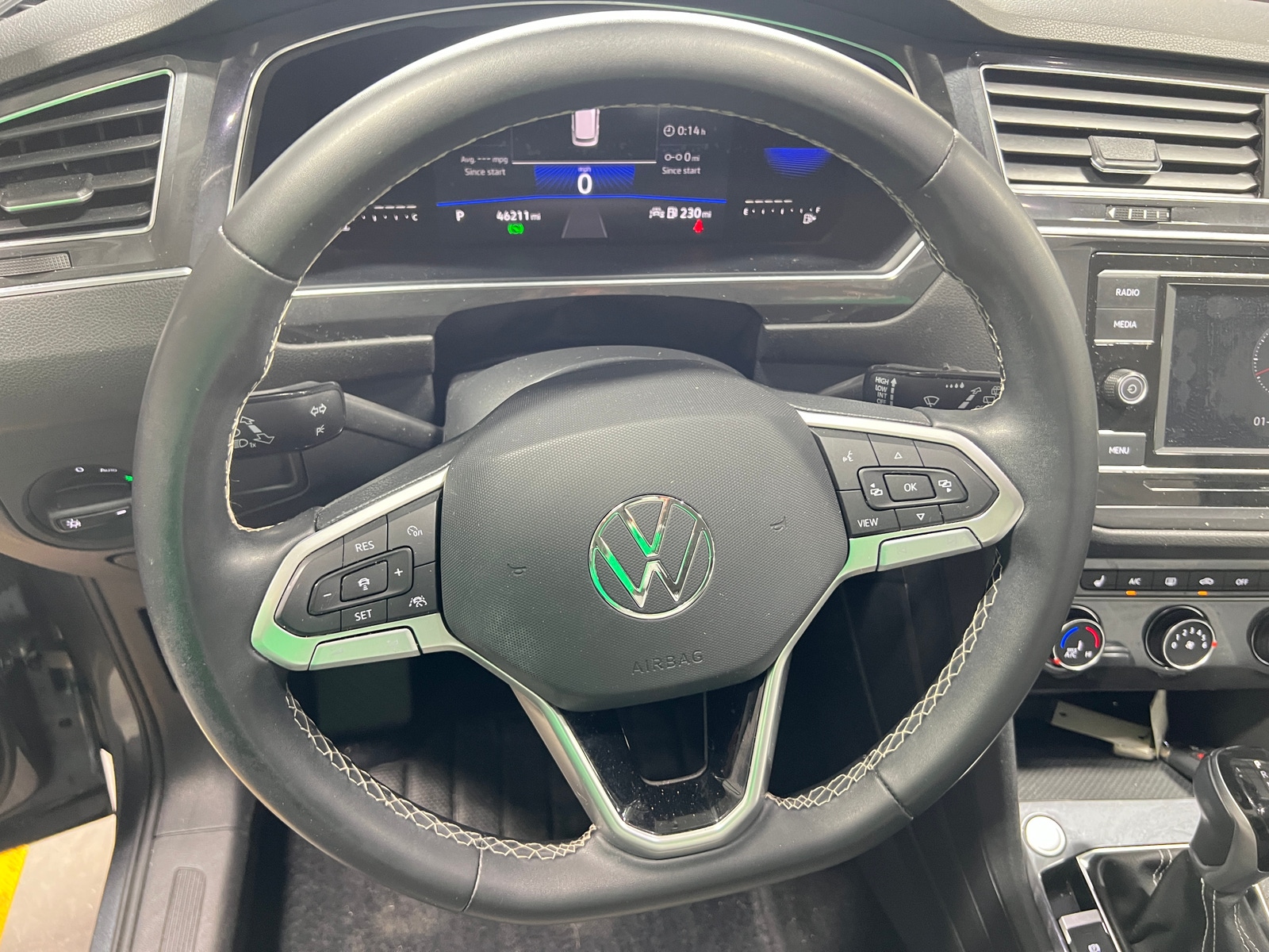 Thumbnail: 2022 Volkswagen Tiguan - 5