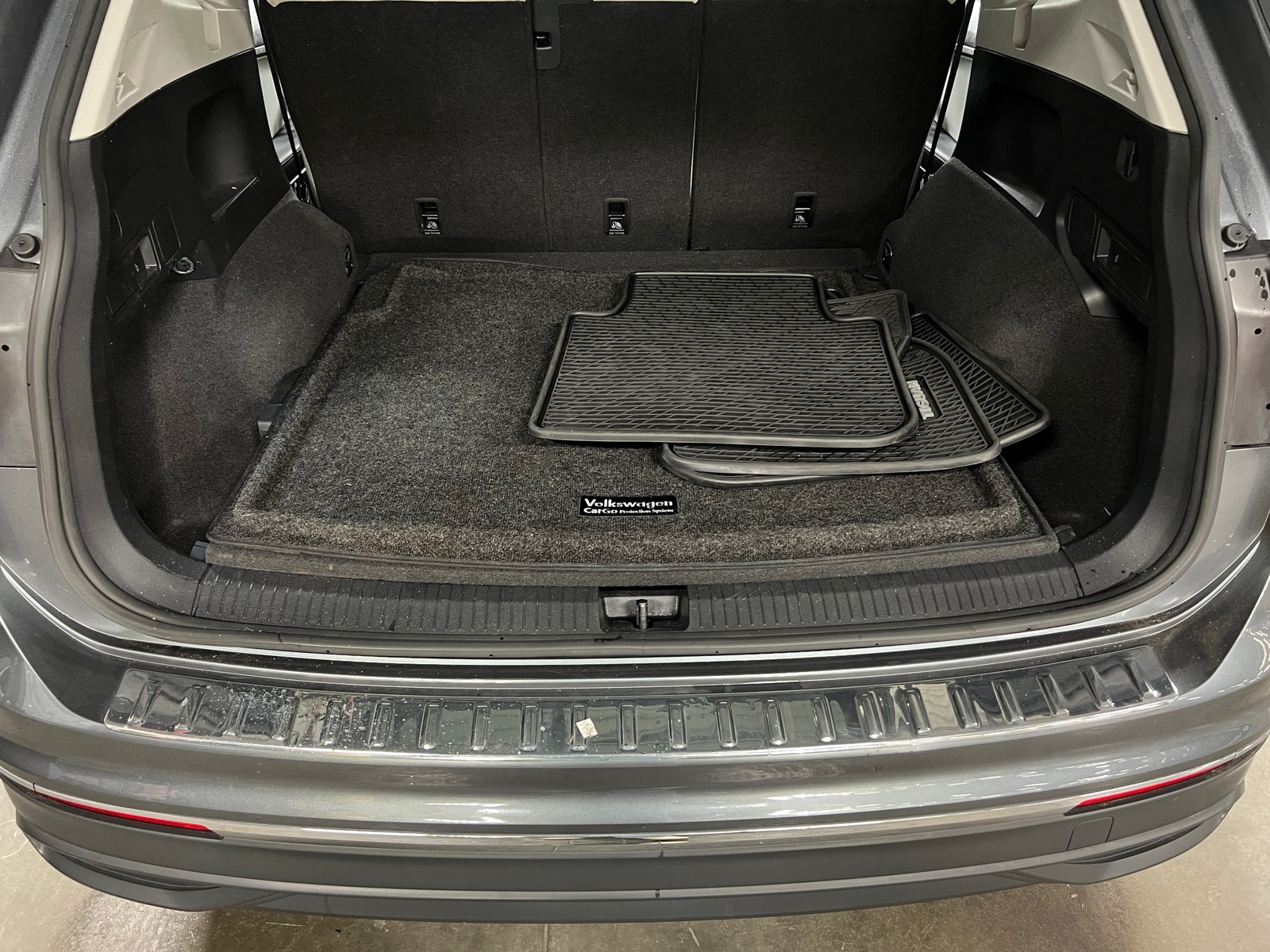 Thumbnail: 2022 Volkswagen Tiguan - 7