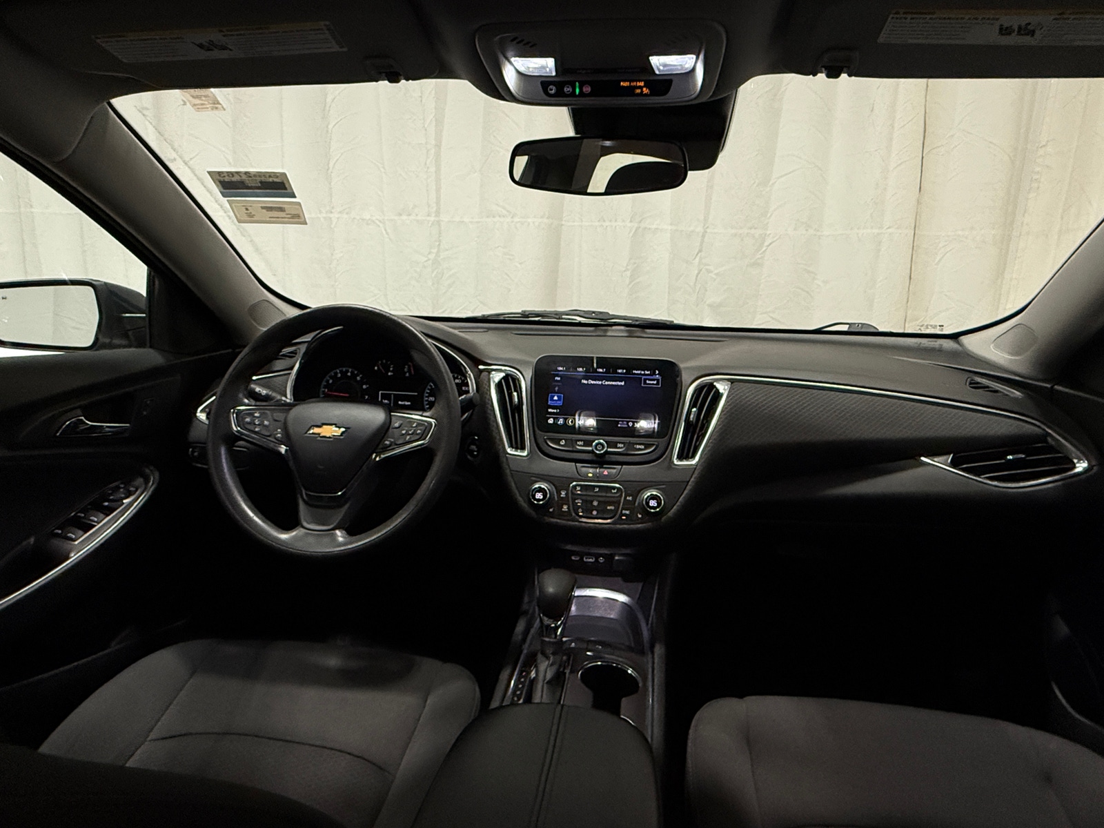 Thumbnail: 2021 Chevrolet Malibu - 3