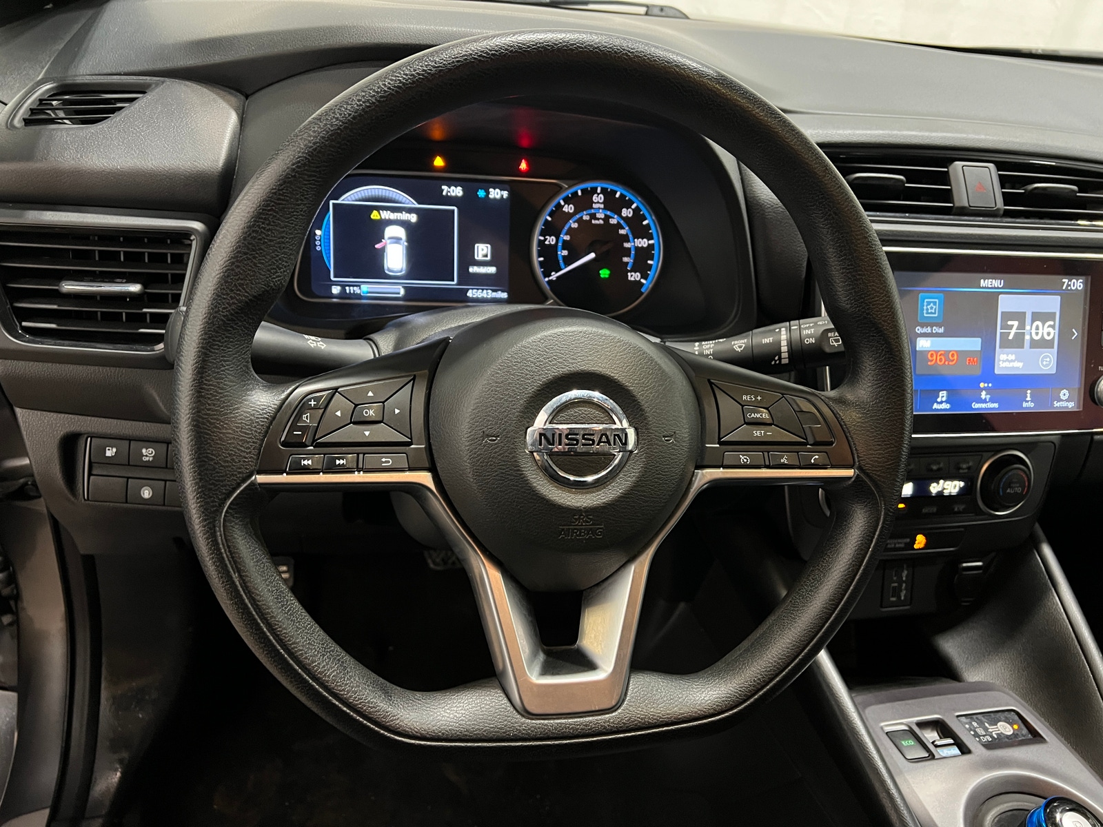 Thumbnail: 2022 Nissan Leaf - 5