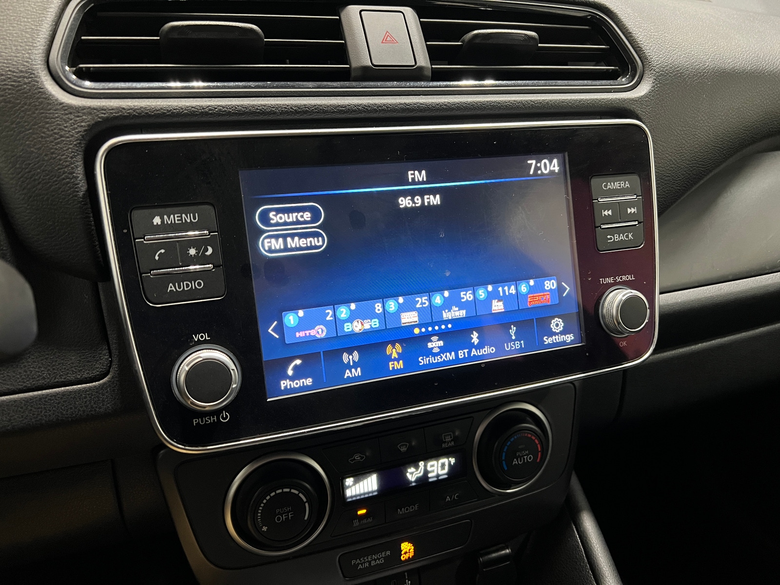 Thumbnail: 2022 Nissan Leaf - 4