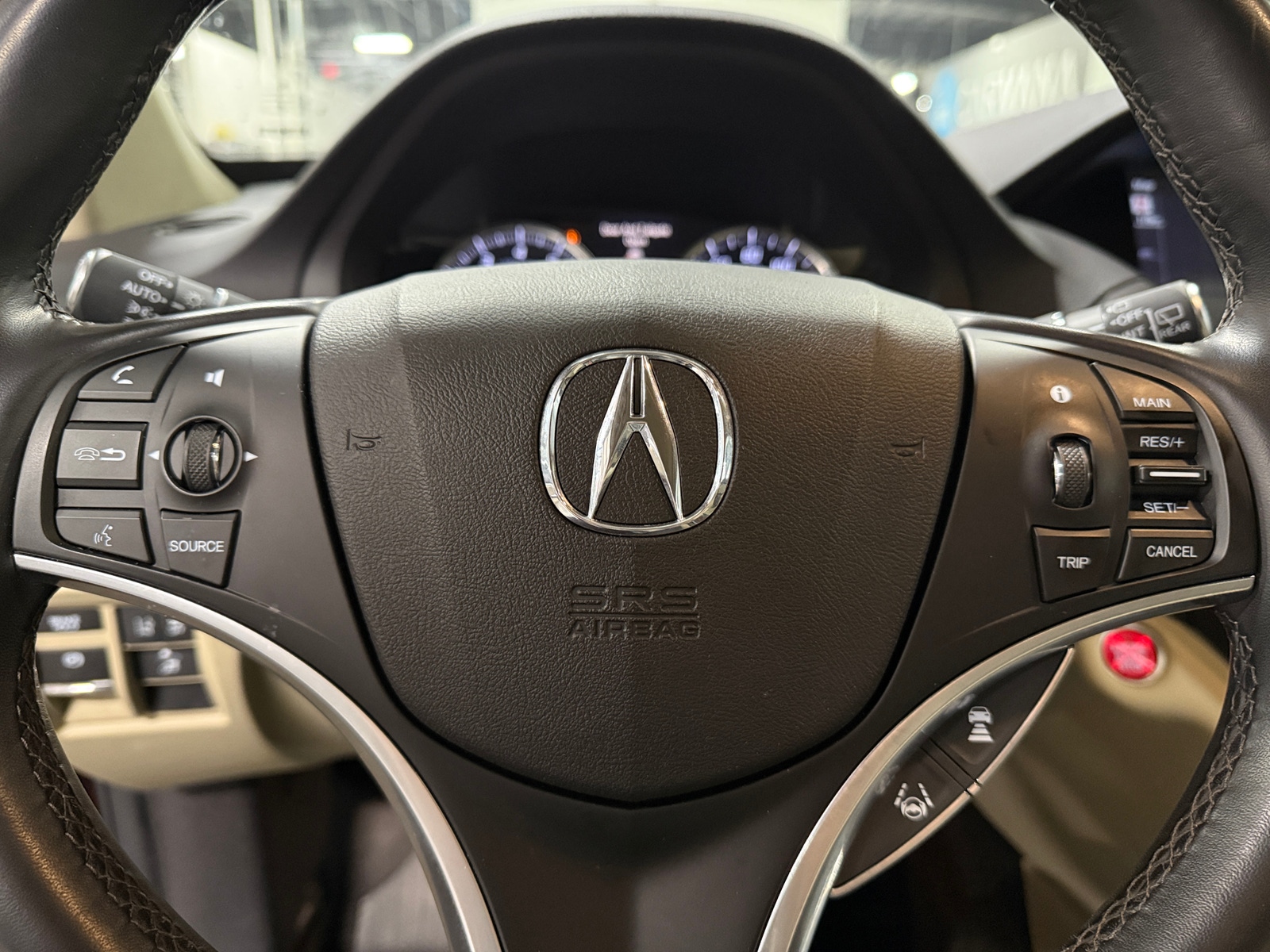 Thumbnail: 2018 Acura MDX - 4