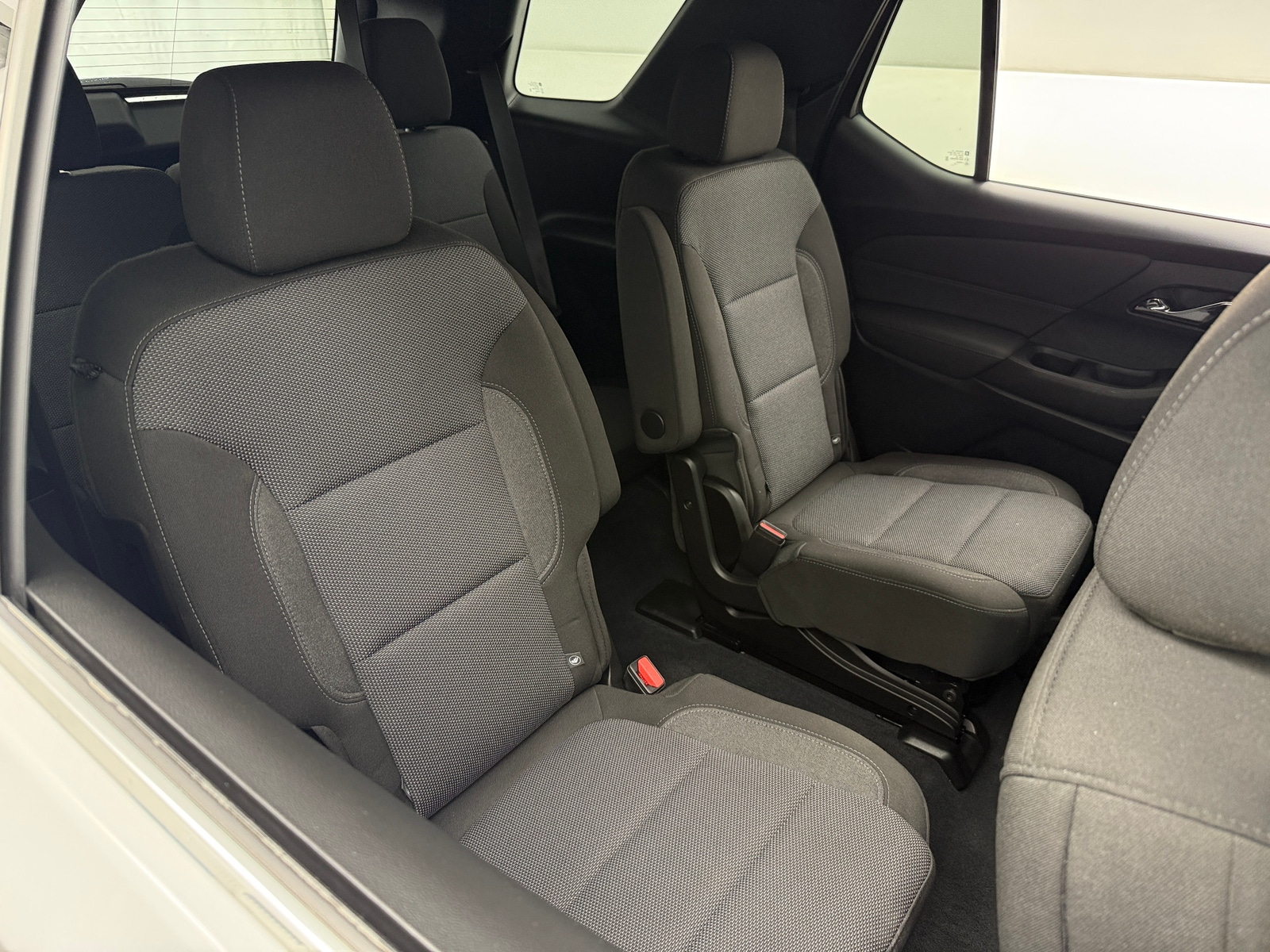 Thumbnail: 2022 Chevrolet Traverse - 6