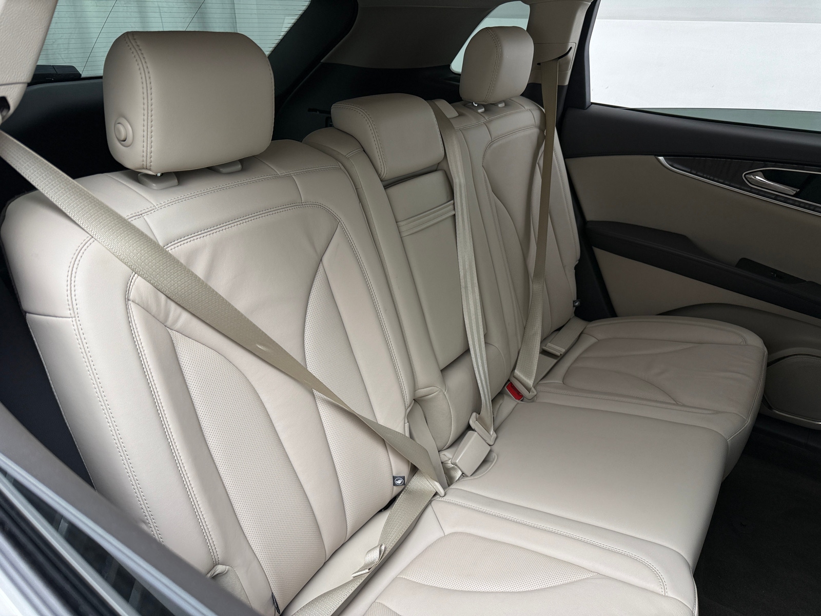 Thumbnail: 2019 Lincoln Nautilus - 5