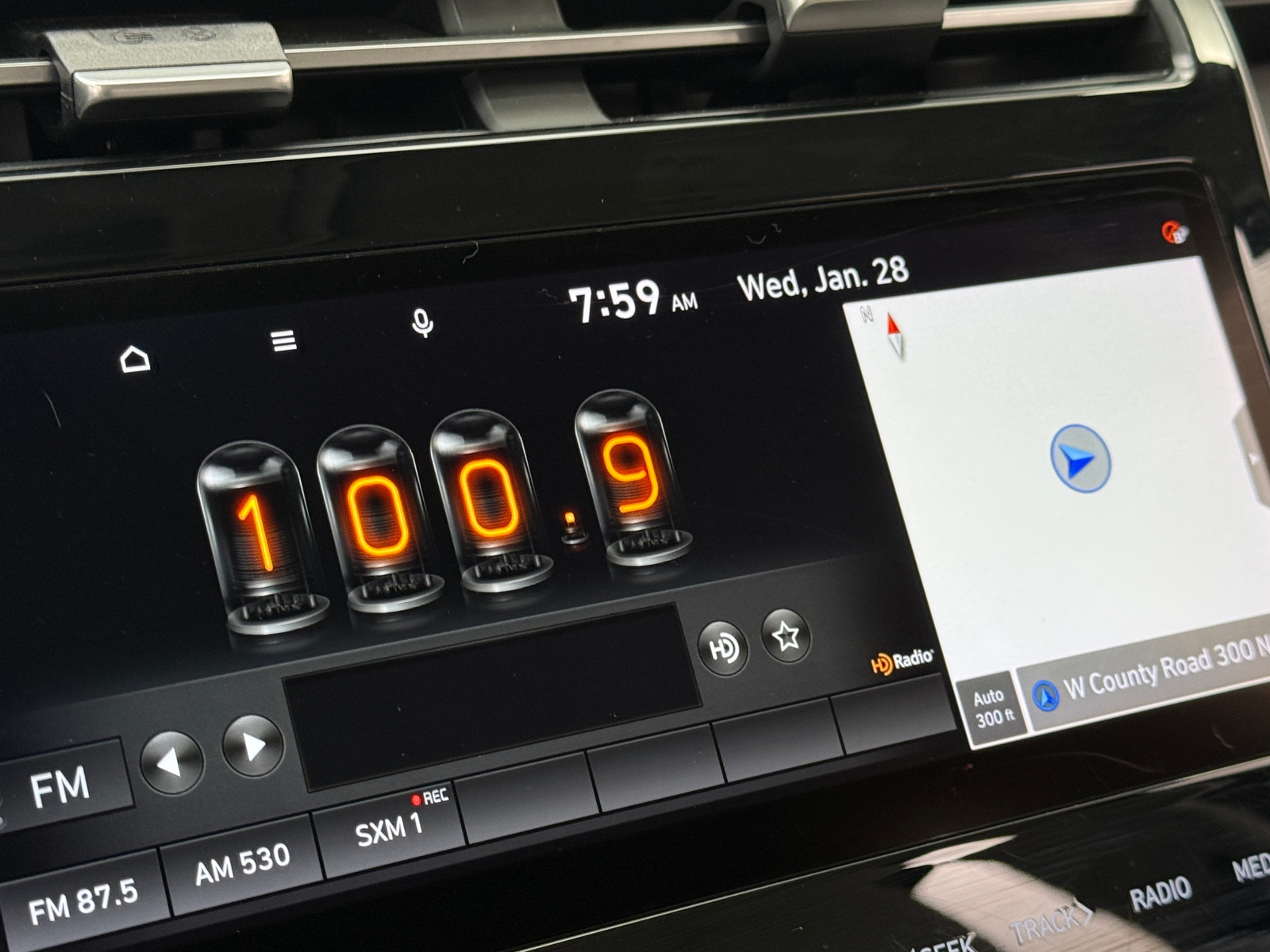 Thumbnail: 2022 Hyundai Tucson - 3