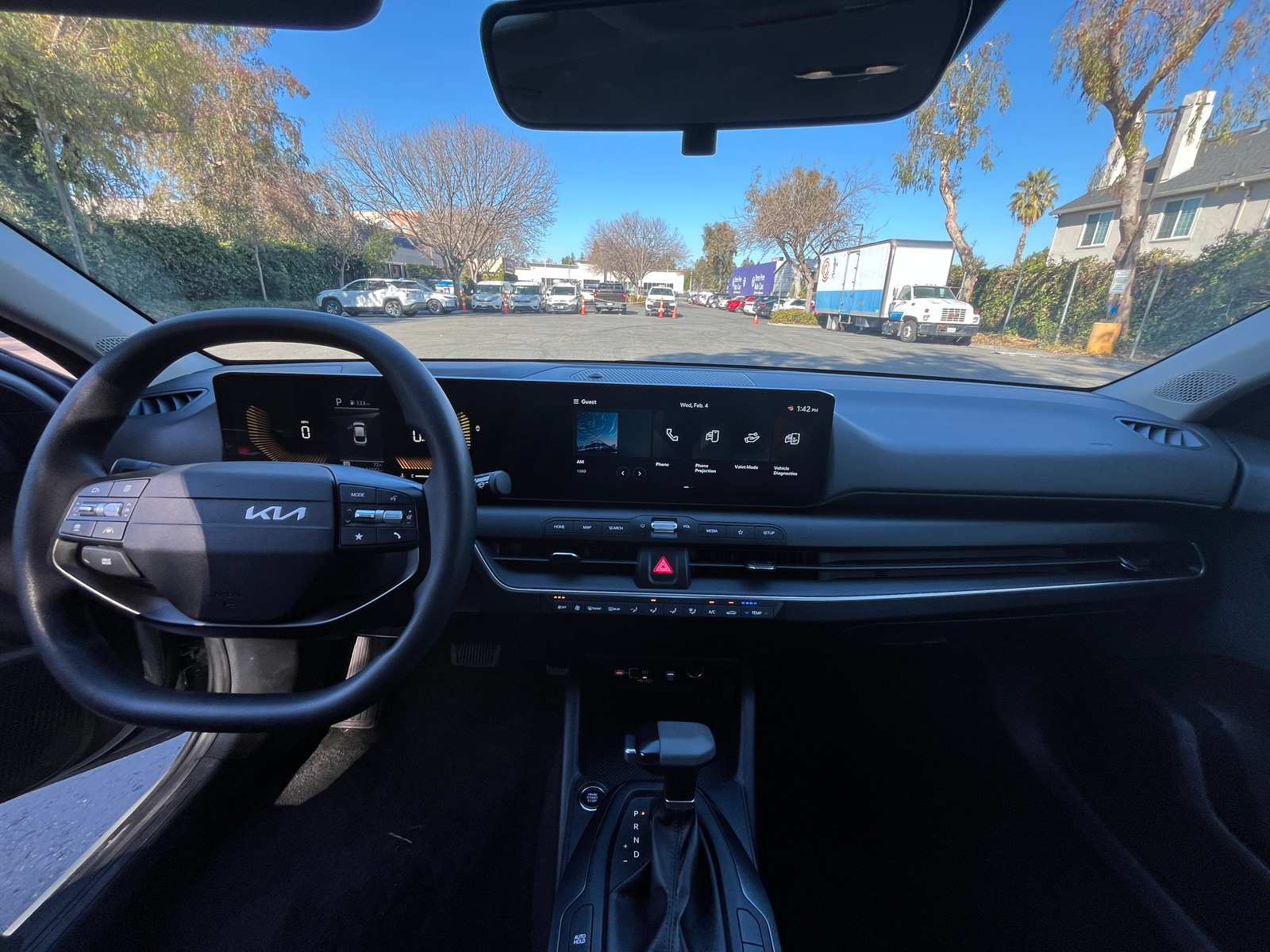 Thumbnail: 2025 Kia K4 - 3