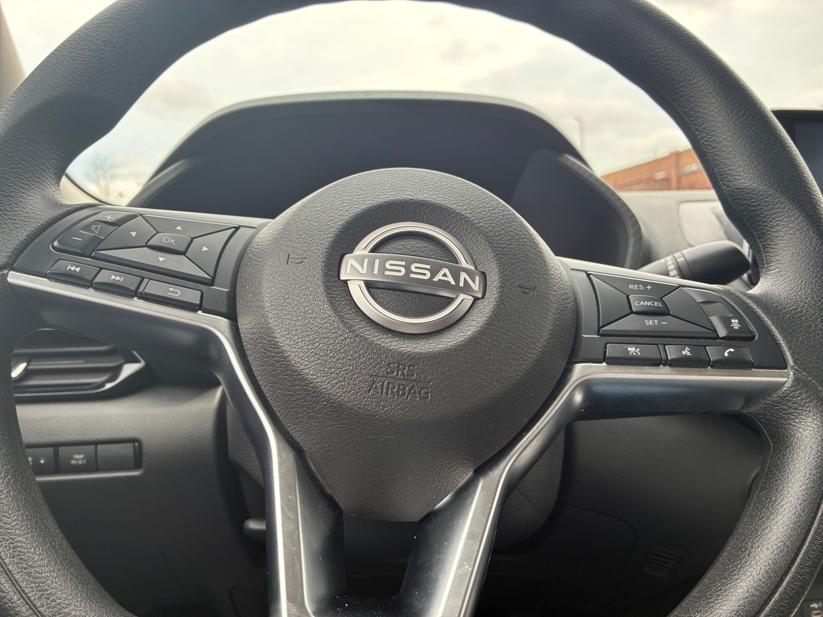 Thumbnail: 2025 Nissan Sentra - 5