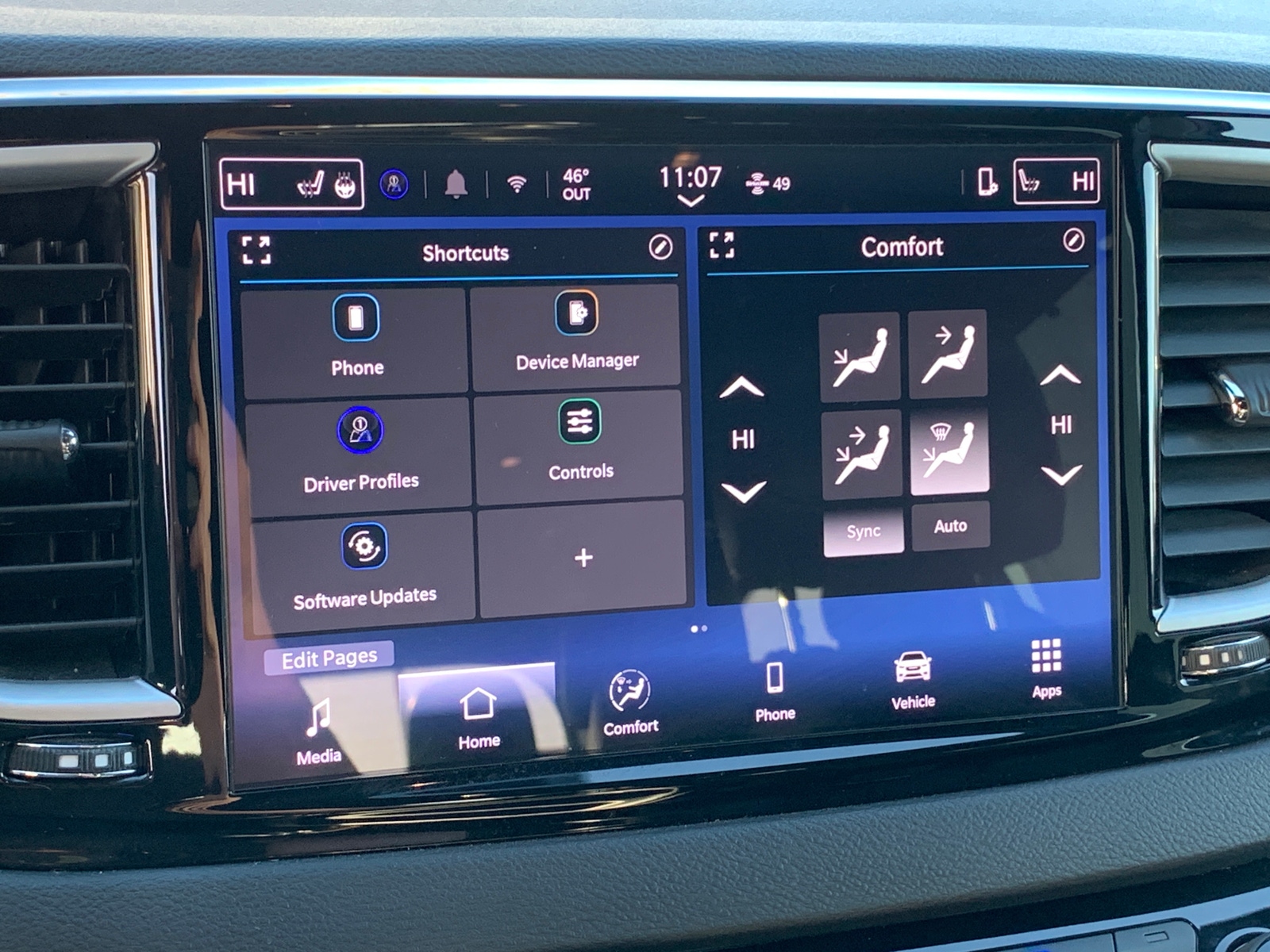 Thumbnail: 2025 Chrysler Pacifica - 3